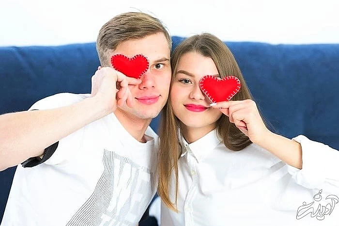 با درک و مهربان بودن زنان متولد مهر زوج عاشق